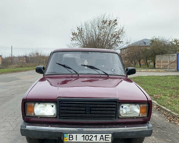 Красный ВАЗ 2107, объемом двигателя 1.45 л и пробегом 150 тыс. км за 1100 $, фото 2 на Automoto.ua