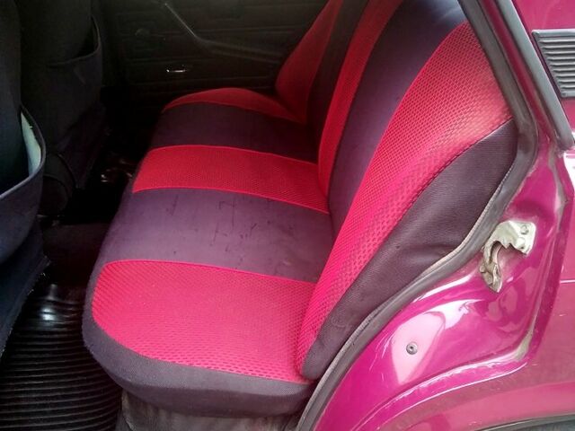 Красный ВАЗ 2107, объемом двигателя 1.5 л и пробегом 250 тыс. км за 1700 $, фото 4 на Automoto.ua