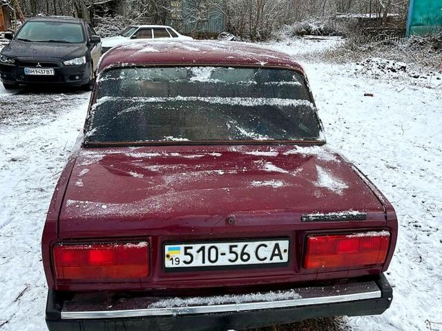 Красный ВАЗ 2107, объемом двигателя 15 л и пробегом 300 тыс. км за 750 $, фото 5 на Automoto.ua