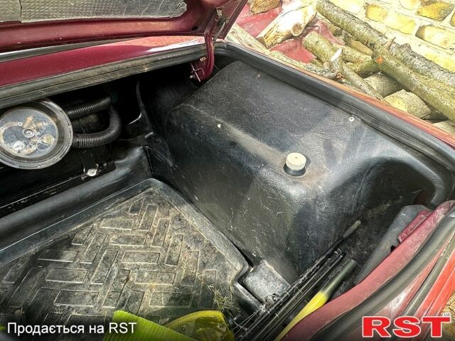 Красный ВАЗ 2107, объемом двигателя 16 л и пробегом 130 тыс. км за 2000 $, фото 8 на Automoto.ua