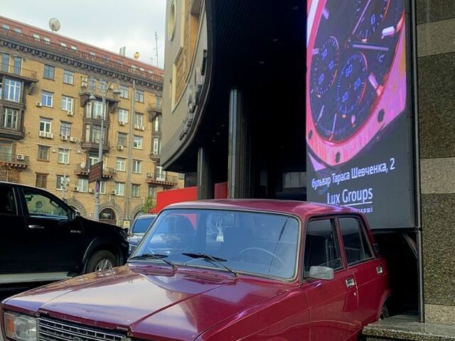 Красный ВАЗ 2107, объемом двигателя 1.5 л и пробегом 66 тыс. км за 1100 $, фото 6 на Automoto.ua