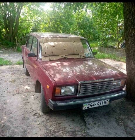 Красный ВАЗ 2107, объемом двигателя 0 л и пробегом 200 тыс. км за 1600 $, фото 1 на Automoto.ua