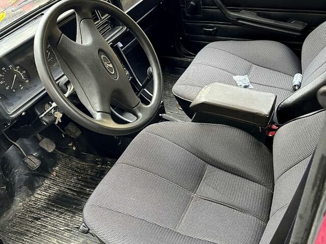 Красный ВАЗ 2107, объемом двигателя 1.5 л и пробегом 66 тыс. км за 1100 $, фото 10 на Automoto.ua