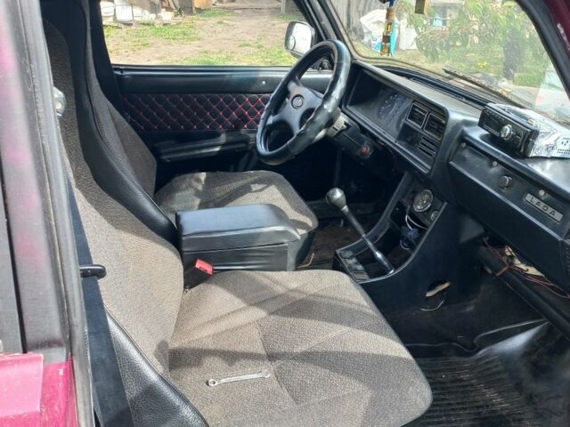 Красный ВАЗ 2107, объемом двигателя 1.5 л и пробегом 10 тыс. км за 549 $, фото 3 на Automoto.ua
