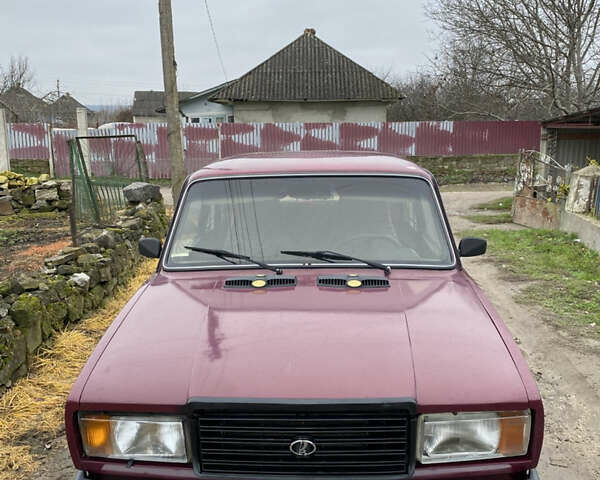 Червоний ВАЗ 2107, об'ємом двигуна 1.45 л та пробігом 300 тис. км за 900 $, фото 1 на Automoto.ua