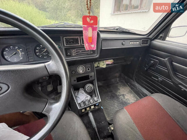 Красный ВАЗ 2107, объемом двигателя 1.5 л и пробегом 74 тыс. км за 600 $, фото 10 на Automoto.ua