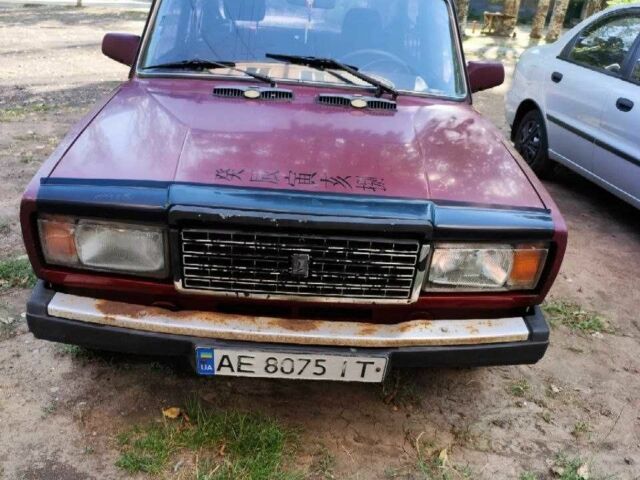 Красный ВАЗ 2107, объемом двигателя 1.5 л и пробегом 250 тыс. км за 500 $, фото 6 на Automoto.ua