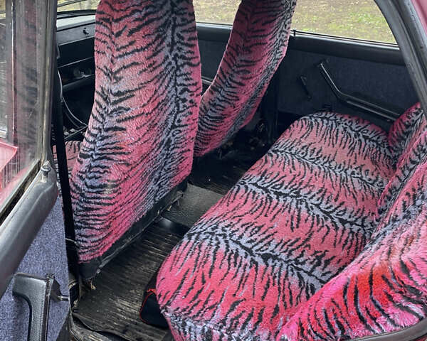 Червоний ВАЗ 2107, об'ємом двигуна 1.45 л та пробігом 300 тис. км за 900 $, фото 4 на Automoto.ua