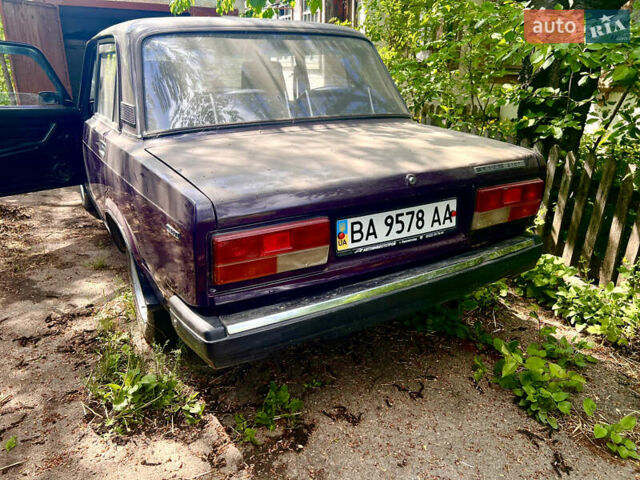 Красный ВАЗ 2107, объемом двигателя 1.5 л и пробегом 47 тыс. км за 720 $, фото 2 на Automoto.ua
