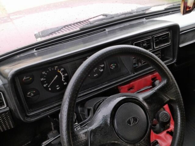 Червоний ВАЗ 2107, об'ємом двигуна 1.6 л та пробігом 1 тис. км за 713 $, фото 9 на Automoto.ua