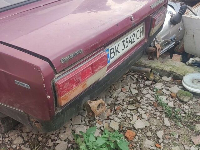 Красный ВАЗ 2107, объемом двигателя 1.5 л и пробегом 9 тыс. км за 143 $, фото 1 на Automoto.ua