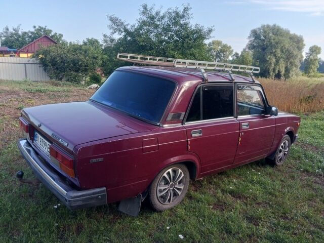 Красный ВАЗ 2107, объемом двигателя 1.6 л и пробегом 101 тыс. км за 1181 $, фото 2 на Automoto.ua