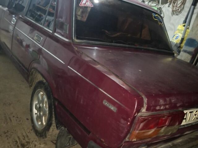 Красный ВАЗ 2107, объемом двигателя 1.6 л и пробегом 22 тыс. км за 850 $, фото 4 на Automoto.ua