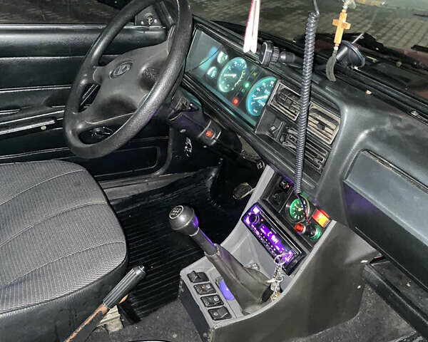 Красный ВАЗ 2107, объемом двигателя 1.57 л и пробегом 85 тыс. км за 1799 $, фото 5 на Automoto.ua