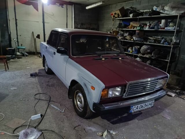 Червоний ВАЗ 2107, об'ємом двигуна 1.5 л та пробігом 177 тис. км за 650 $, фото 1 на Automoto.ua