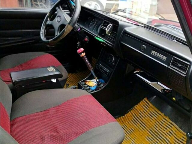 Червоний ВАЗ 2107, об'ємом двигуна 1.5 л та пробігом 123 тис. км за 650 $, фото 11 на Automoto.ua