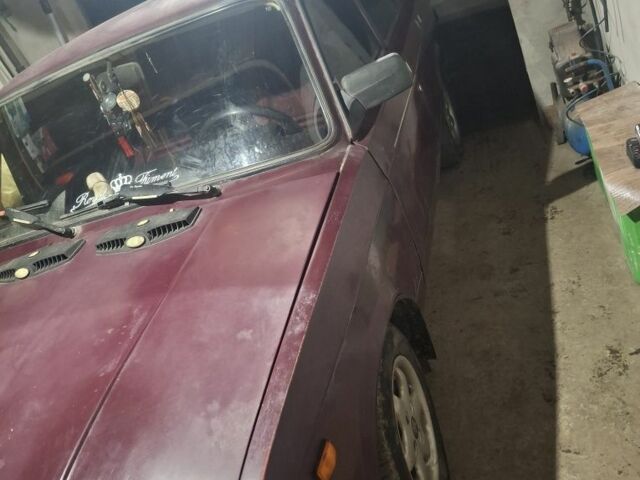 Красный ВАЗ 2107, объемом двигателя 1.6 л и пробегом 22 тыс. км за 850 $, фото 1 на Automoto.ua