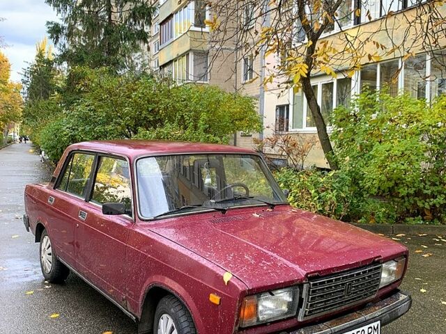 Красный ВАЗ 2107, объемом двигателя 1.5 л и пробегом 66 тыс. км за 1100 $, фото 1 на Automoto.ua