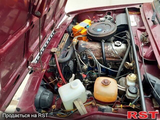 Красный ВАЗ 2107, объемом двигателя 1.5 л и пробегом 0 тыс. км за 1150 $, фото 7 на Automoto.ua
