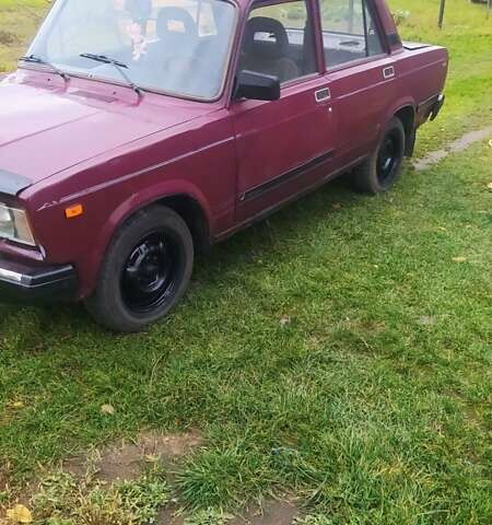 Червоний ВАЗ 2107, об'ємом двигуна 1.57 л та пробігом 150 тис. км за 800 $, фото 2 на Automoto.ua