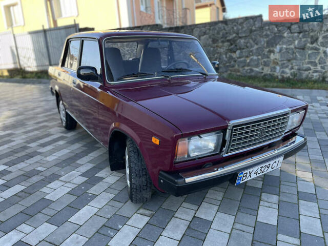 Красный ВАЗ 2107, объемом двигателя 1.5 л и пробегом 89 тыс. км за 1799 $, фото 3 на Automoto.ua