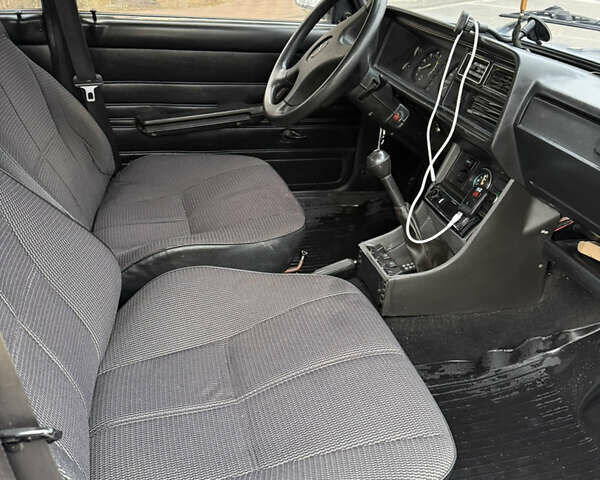 Красный ВАЗ 2107, объемом двигателя 1.57 л и пробегом 85 тыс. км за 1799 $, фото 4 на Automoto.ua