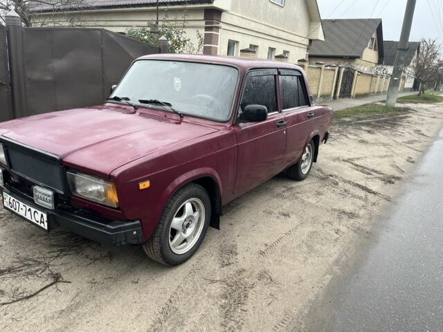 Красный ВАЗ 2107, объемом двигателя 1.6 л и пробегом 3 тыс. км за 1500 $, фото 1 на Automoto.ua
