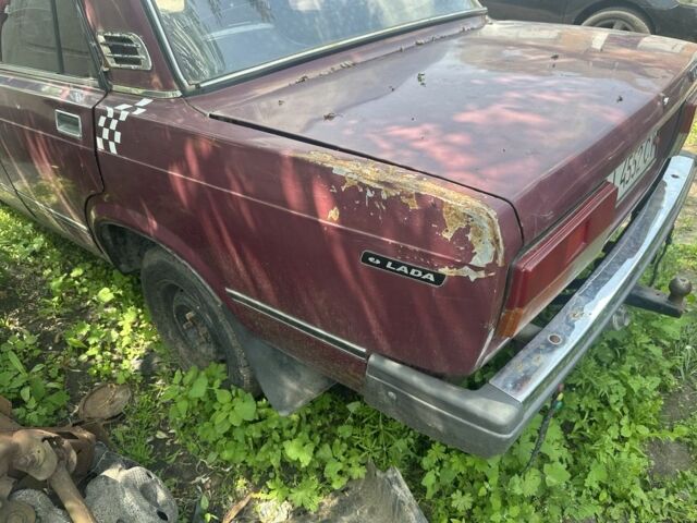 Красный ВАЗ 2107, объемом двигателя 1.3 л и пробегом 200 тыс. км за 557 $, фото 4 на Automoto.ua