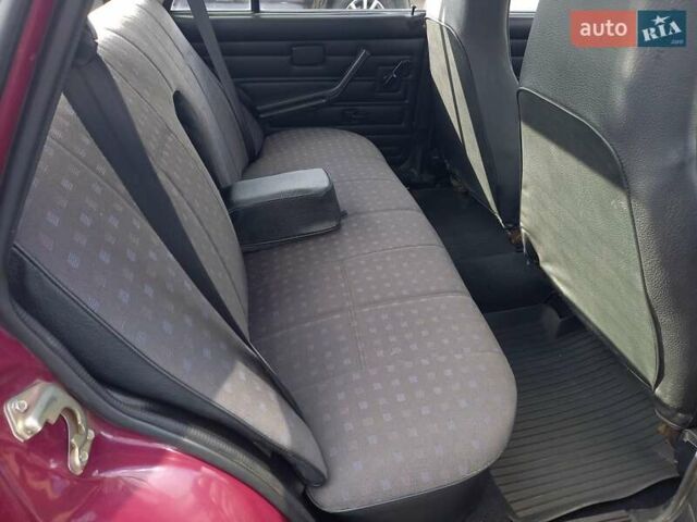 ВАЗ 2107 2003 в Черкассах на Automoto.ua Красный ВАЗ 2107, объемом двигателя 1.5 л и пробегом 22 тыс. км за 3350 $, фото 18 на Automoto.ua