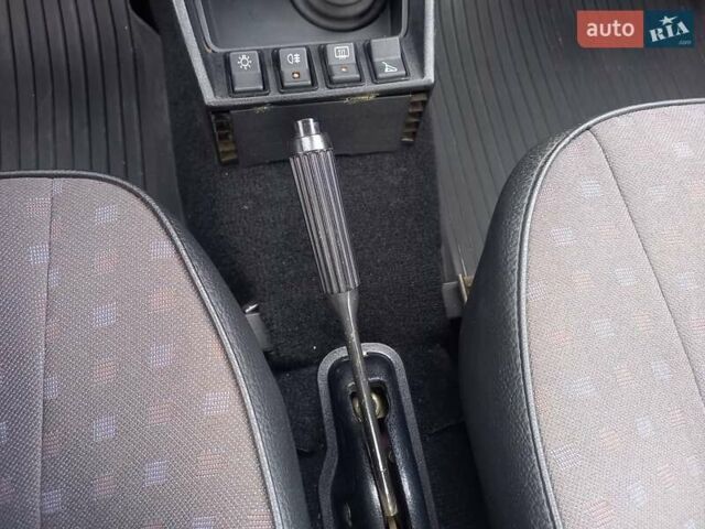 ВАЗ 2107 2003 в Черкассах на Automoto.ua Красный ВАЗ 2107, объемом двигателя 1.5 л и пробегом 22 тыс. км за 3350 $, фото 39 на Automoto.ua