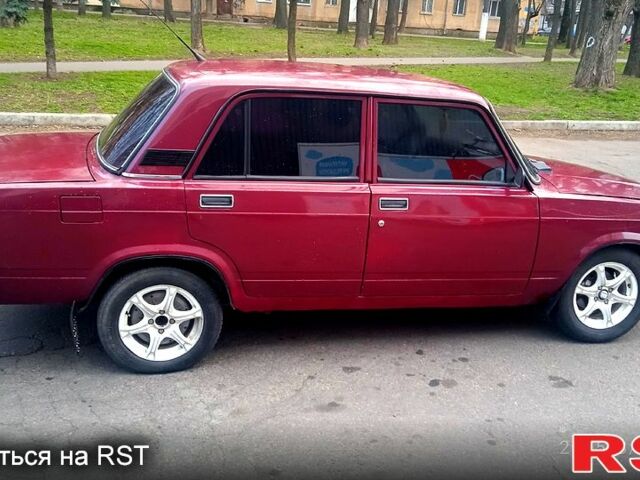 Красный ВАЗ 2107, объемом двигателя 1.6 л и пробегом 80 тыс. км за 1000 $, фото 3 на Automoto.ua