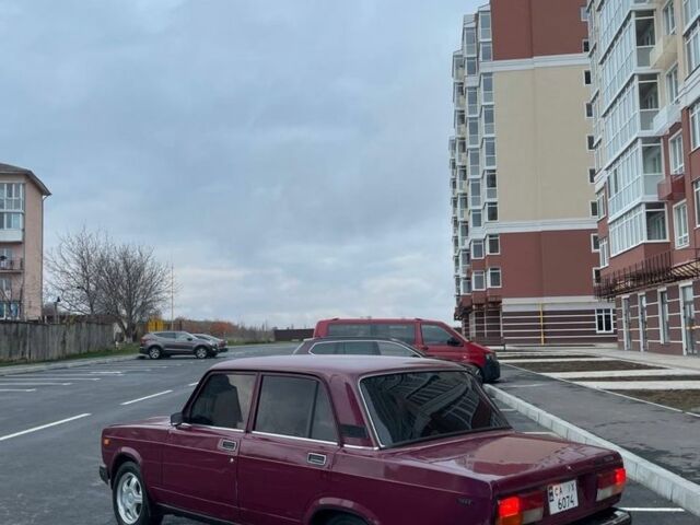 Красный ВАЗ 2107, объемом двигателя 1.6 л и пробегом 3 тыс. км за 1800 $, фото 2 на Automoto.ua