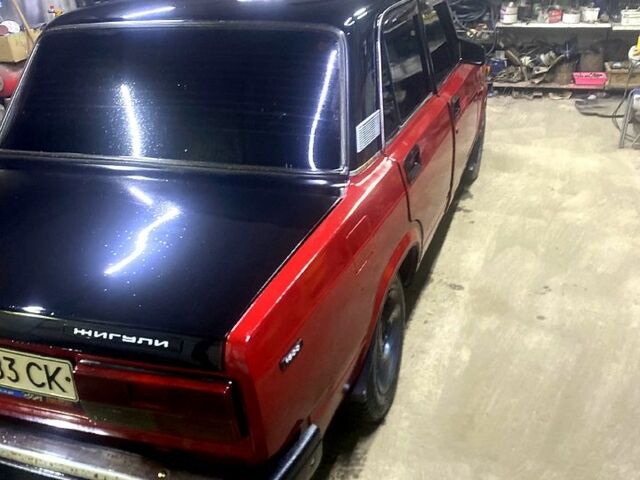 Красный ВАЗ 2107, объемом двигателя 1.5 л и пробегом 280 тыс. км за 2000 $, фото 5 на Automoto.ua