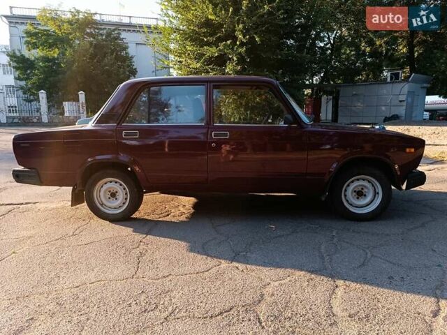 Червоний ВАЗ 2107, об'ємом двигуна 1.6 л та пробігом 63 тис. км за 958 $, фото 2 на Automoto.ua