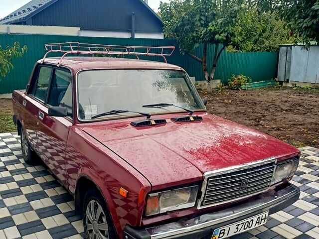 Красный ВАЗ 2107, объемом двигателя 1.6 л и пробегом 0 тыс. км за 1250 $, фото 2 на Automoto.ua