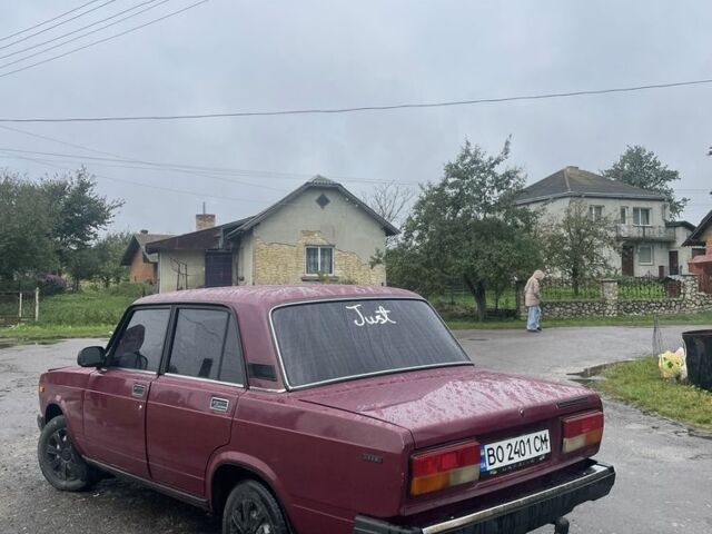 Красный ВАЗ 2107, объемом двигателя 1.5 л и пробегом 1 тыс. км за 1400 $, фото 3 на Automoto.ua