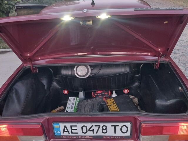 Красный ВАЗ 2107, объемом двигателя 1.6 л и пробегом 99 тыс. км за 1350 $, фото 6 на Automoto.ua