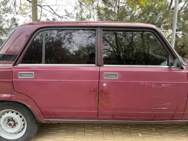 ВАЗ 2107 2003 в Черноморске (Ильичевске) на Automoto.ua Красный ВАЗ 2107, объемом двигателя 1.5 л и пробегом 3 тыс. км за 951 $, фото 5 на Automoto.ua