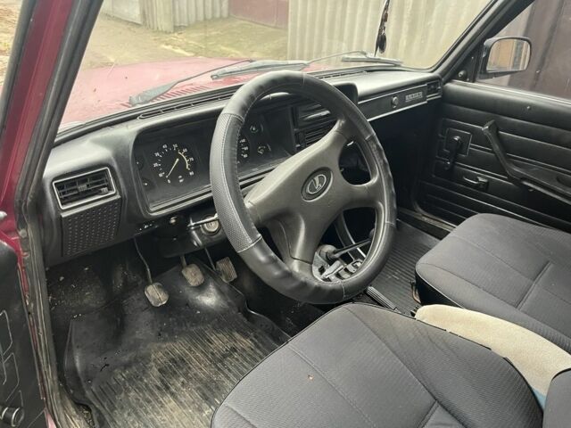 Красный ВАЗ 2107, объемом двигателя 1.6 л и пробегом 3 тыс. км за 1500 $, фото 3 на Automoto.ua