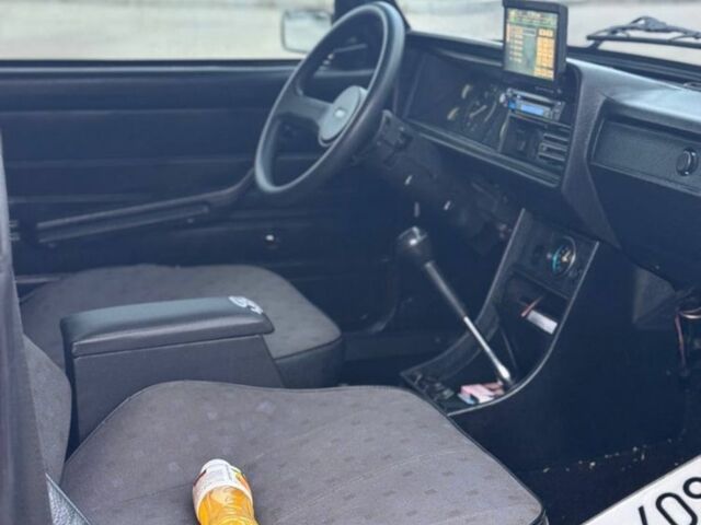 Красный ВАЗ 2107, объемом двигателя 1.6 л и пробегом 3 тыс. км за 1800 $, фото 7 на Automoto.ua