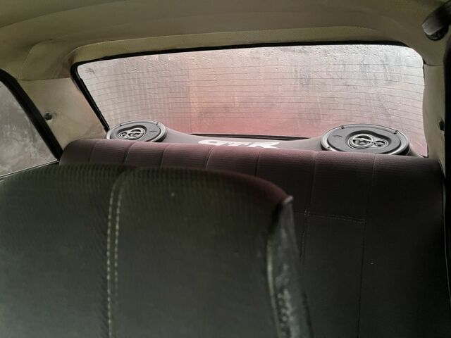 Красный ВАЗ 2107, объемом двигателя 1.6 л и пробегом 3 тыс. км за 1500 $, фото 4 на Automoto.ua