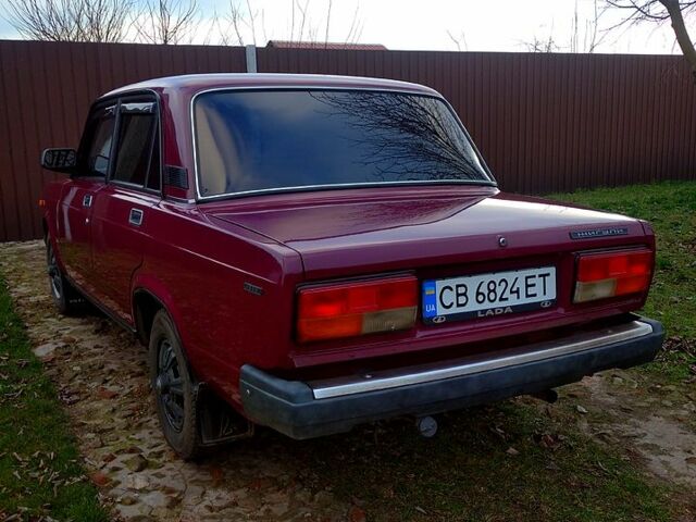 Красный ВАЗ 2107, объемом двигателя 1.5 л и пробегом 0 тыс. км за 2750 $, фото 5 на Automoto.ua
