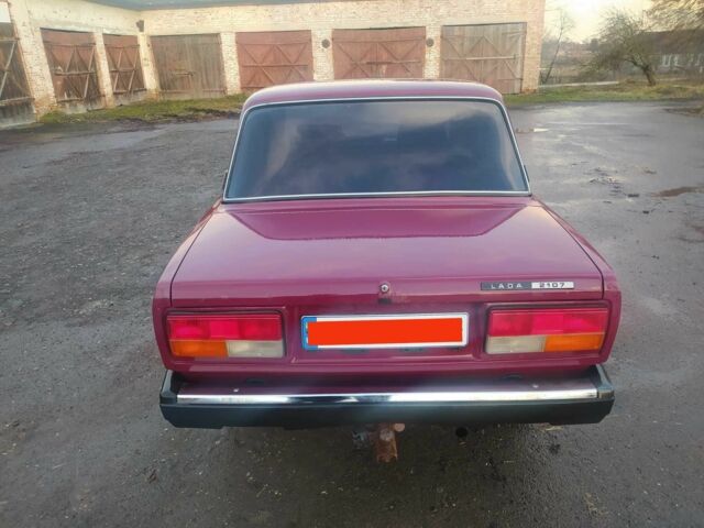 Красный ВАЗ 2107, объемом двигателя 1.6 л и пробегом 122 тыс. км за 1400 $, фото 7 на Automoto.ua