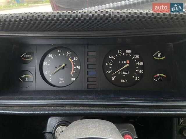 Красный ВАЗ 2107, объемом двигателя 1.6 л и пробегом 70 тыс. км за 650 $, фото 5 на Automoto.ua