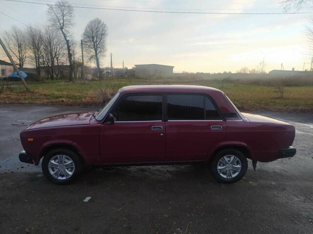 Красный ВАЗ 2107, объемом двигателя 1.6 л и пробегом 122 тыс. км за 1400 $, фото 6 на Automoto.ua