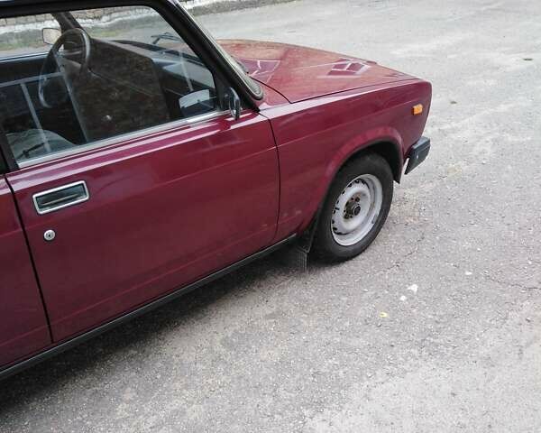 Красный ВАЗ 2107, объемом двигателя 1.57 л и пробегом 74 тыс. км за 1500 $, фото 4 на Automoto.ua