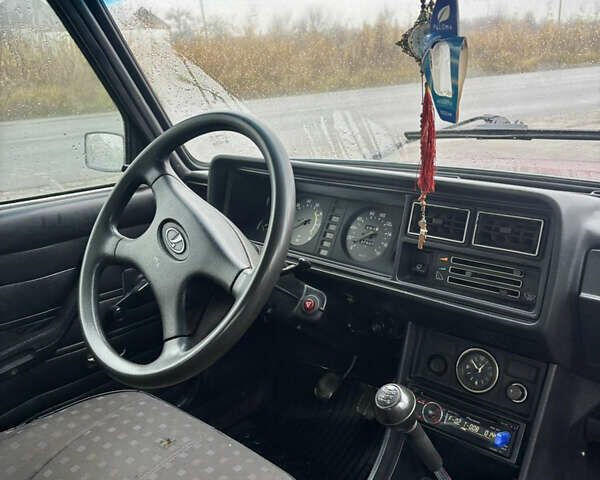 Красный ВАЗ 2107, объемом двигателя 0 л и пробегом 107 тыс. км за 1200 $, фото 7 на Automoto.ua