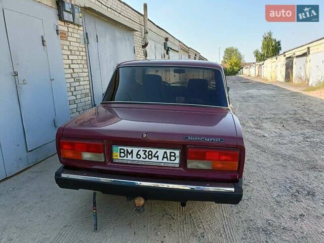 Красный ВАЗ 2107, объемом двигателя 1.45 л и пробегом 92 тыс. км за 2000 $, фото 1 на Automoto.ua