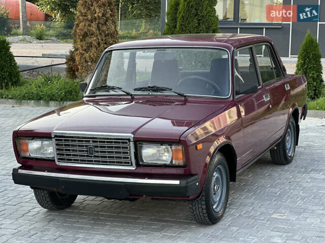 Красный ВАЗ 2107, объемом двигателя 1.5 л и пробегом 77 тыс. км за 2600 $, фото 1 на Automoto.ua