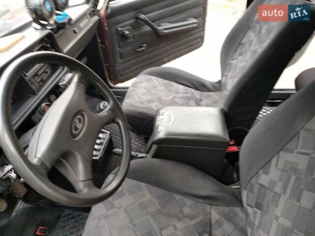 Красный ВАЗ 2107, объемом двигателя 1.5 л и пробегом 185 тыс. км за 1500 $, фото 5 на Automoto.ua
